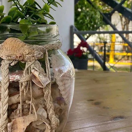 Nero Vila Nea Plagia